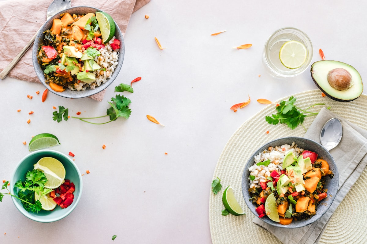 Buddha Bowl mit Quinoa und Gemüse